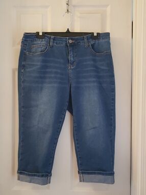 Women's Cropped Ankle Jeans in Mid Blue - Casual Stretch Fit